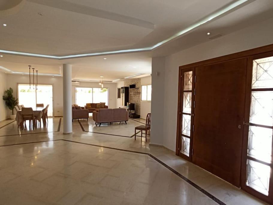 Vill La Reine Jerba Avec Piscine Villa *